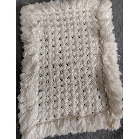 Vintage Crocheted Doile Doily Antique Handmade? From Estate for Dresser Table - Picture 2 of 4